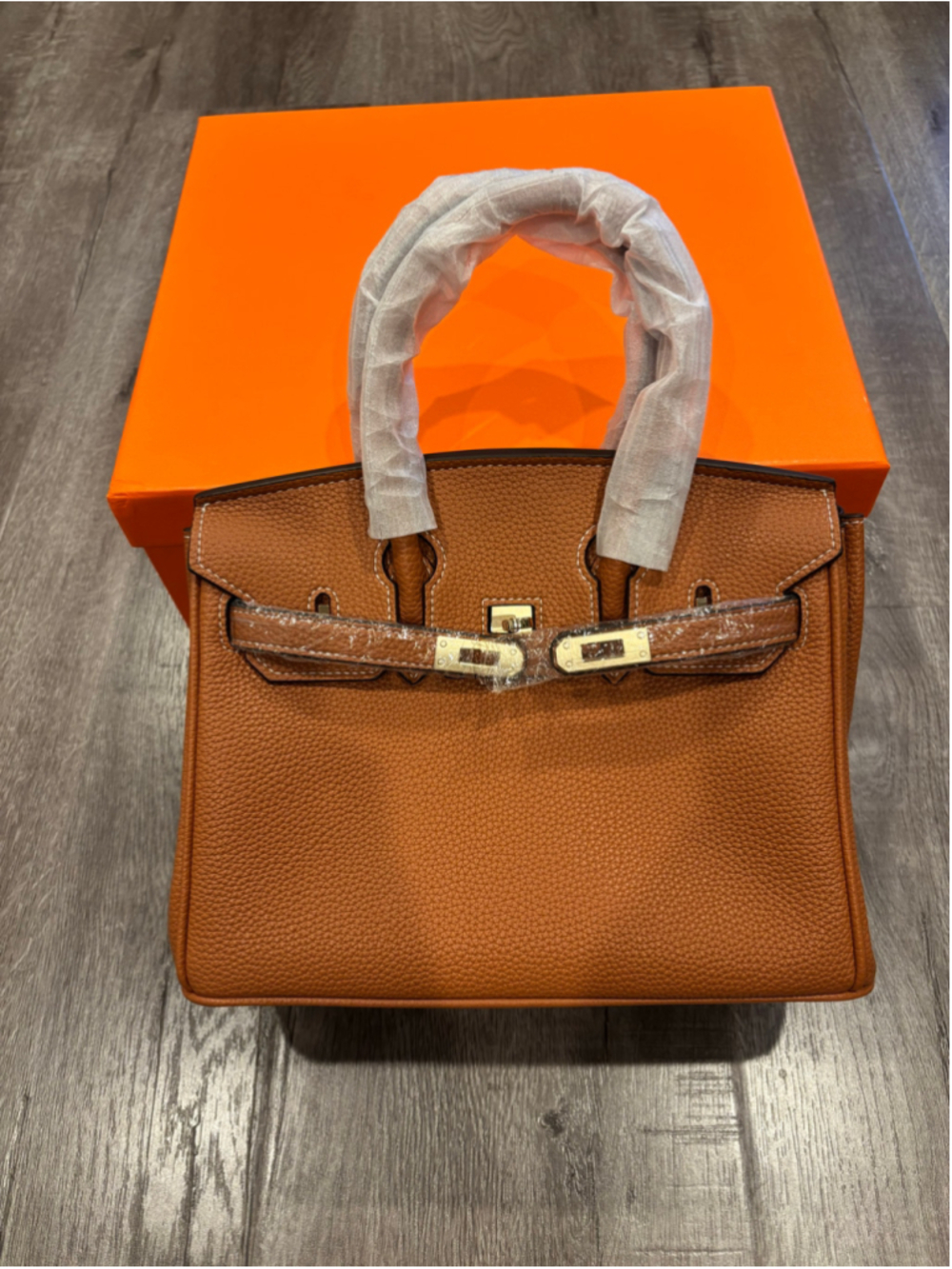 Elegant 25 cm Vegan Leather Handbag